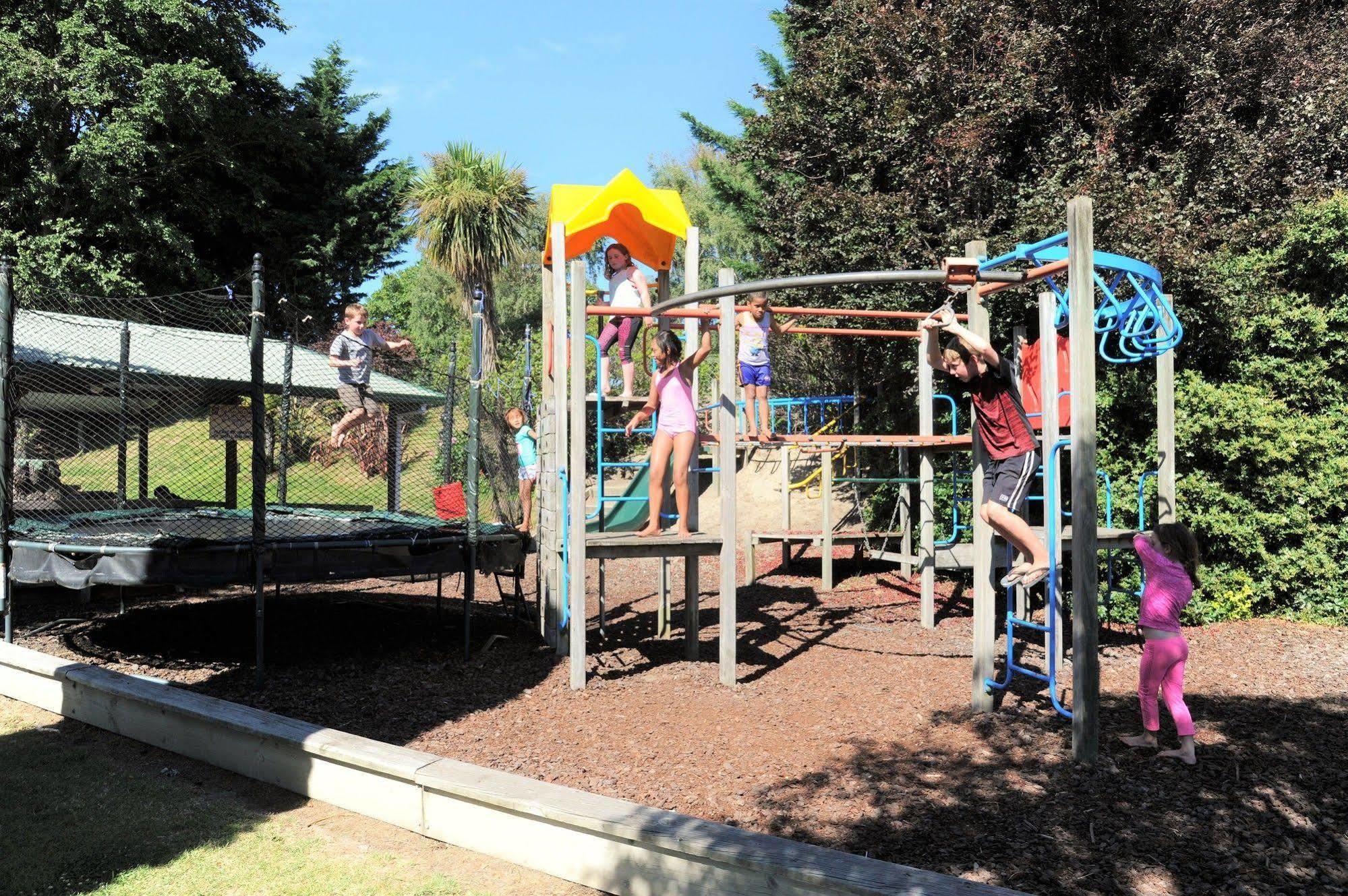 Blenheim Bridges Holiday Park Buitenkant foto
